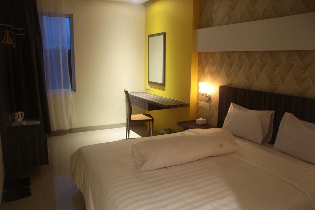 คาลีบัน โฮเต็ล แบทแมน Hotel Batam ภายนอก รูปภาพ